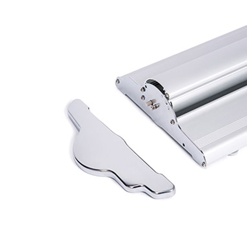 Rollbanner Deluxe Wave Silber mit Kappe chromfarben Rollbanner Deluxe Wave Silber mit Kappe chromfarben